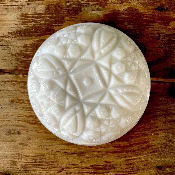 Milk Glass Catch-all Trinket Bowl - Toltec by McKee MidCentury Milk Glass - Picture 8 of 9